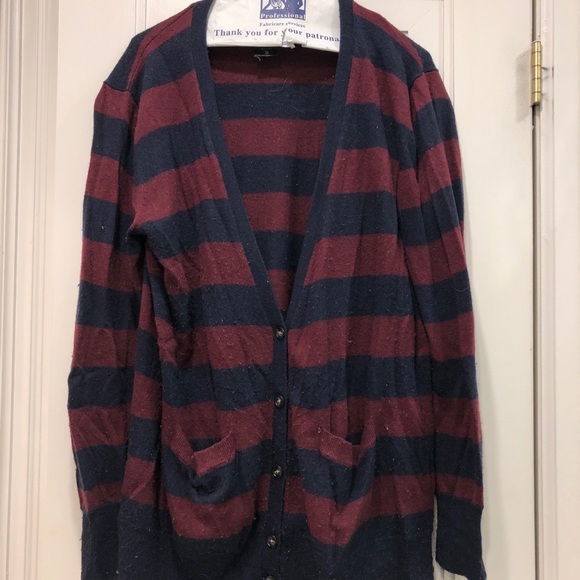 Wilfred 100% Cashmere Cardigan - Picture 3 of 4